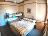 Holiday Flats Blackpool - Apartment 1 Bedroom. Double bed, bunk beds.